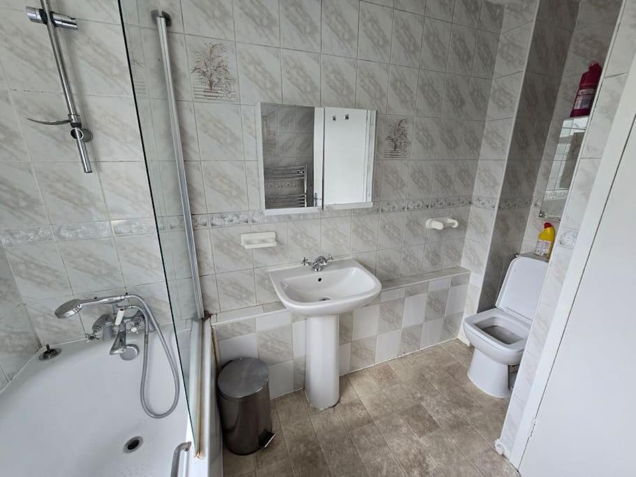 לונדון Beautiful Rooms In Prime Location! מראה חיצוני תמונה